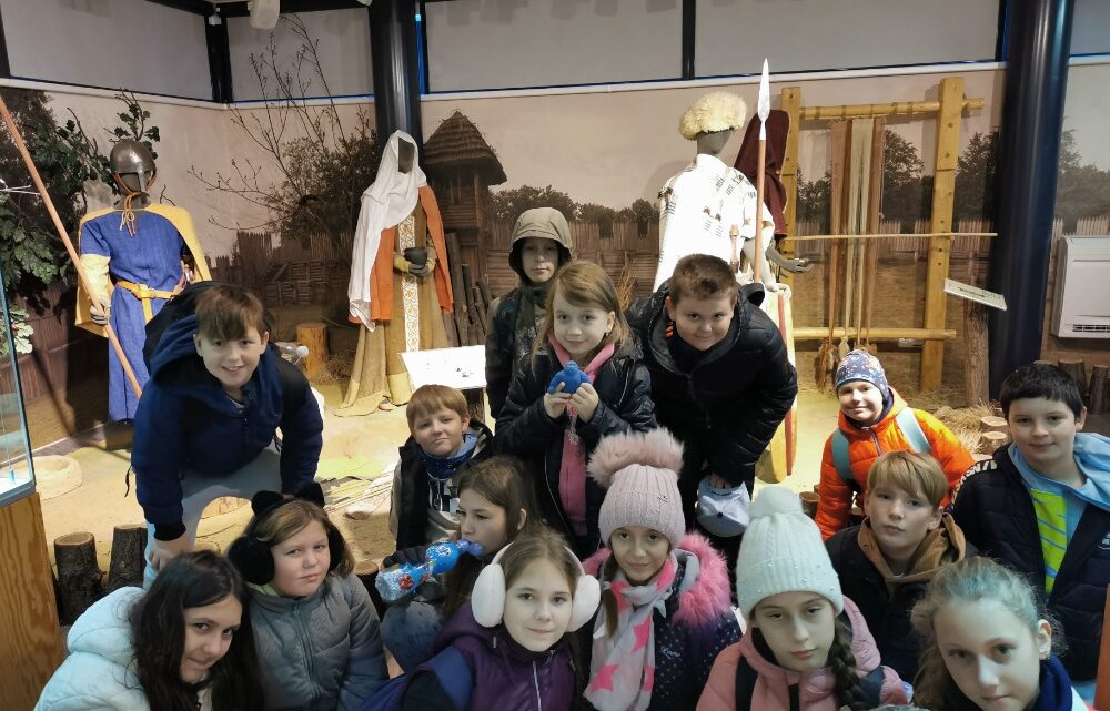 5.A na exkurzi do Archeoparku Chotěbuz 5.A na exkurzi do Archeoparku Chotěbuz