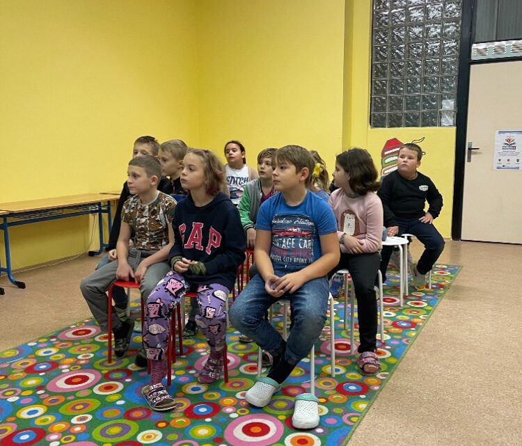 Polštářoví podvodníci ve třetích třídách Polštářoví podvodníci ve třetích třídách