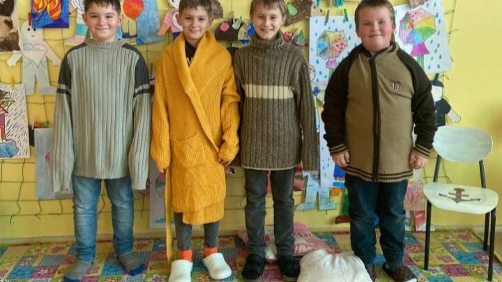 Den ošklivých svetrů