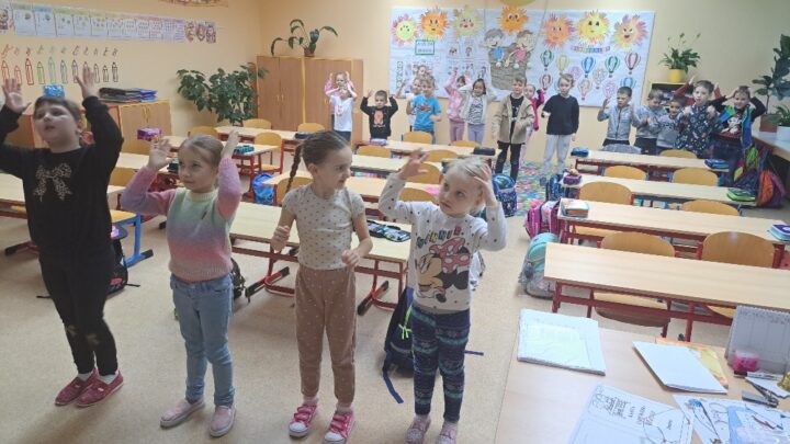 Sněhulákova škola v prvních třídách