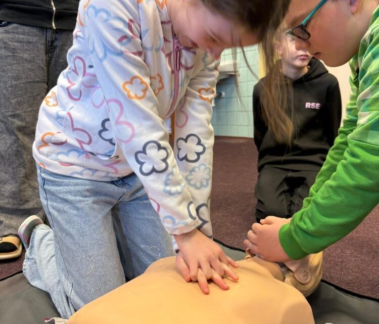 První pomoc v 5. A: Teorie i praktický nácvik