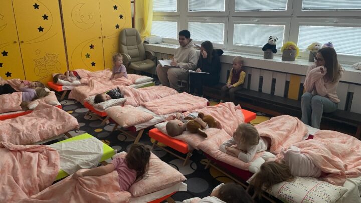 Čteme dětem ve školce