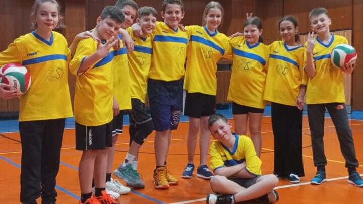 Městské kolo v přehazované – vítězné  družstvo  Studánka