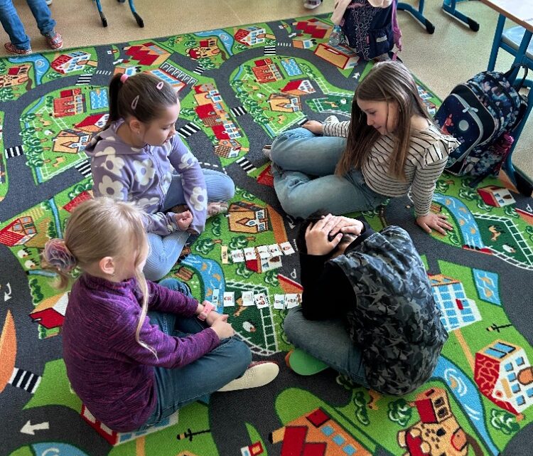 Malí doktoři pečují o zdraví, aneb když se učení změní v dobrodružství ve 2. třídách